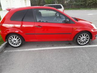 Ford Fiesta 2005, 1560 cm3, 3 puertas 