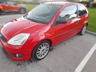 Ford Fiesta 2005, 1560 cm3, 3 puertas 
