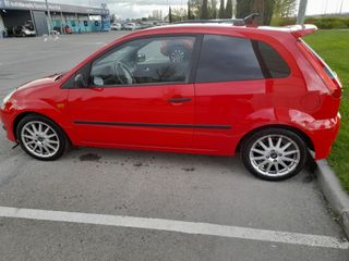 Ford Fiesta 2005, 1560 cm3, 3 puertas 