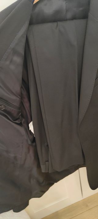 Traje. Chaqueta + Pantalón 
