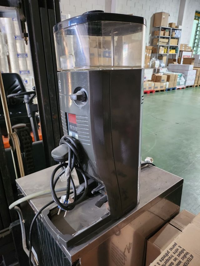 Molino de café automatico