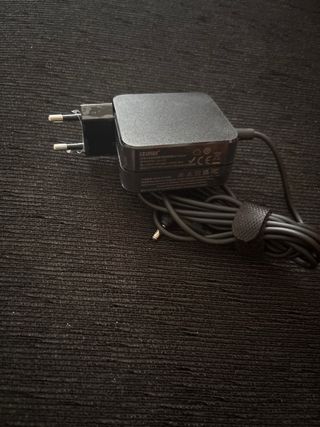 Cargador portátil negro