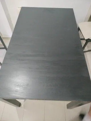 Mesa de comedor IKEA gris madera