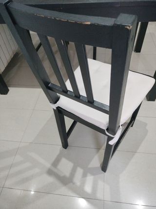 Mesa de comedor IKEA gris madera