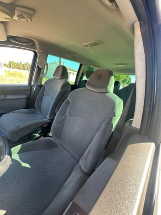 Peugeot 807 2005