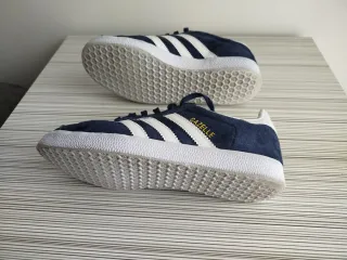 Adidas Gazelle Azul y Blanco