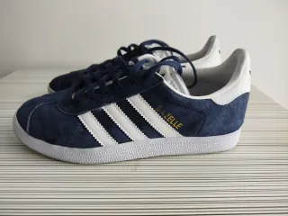 Adidas Gazelle Azul y Blanco