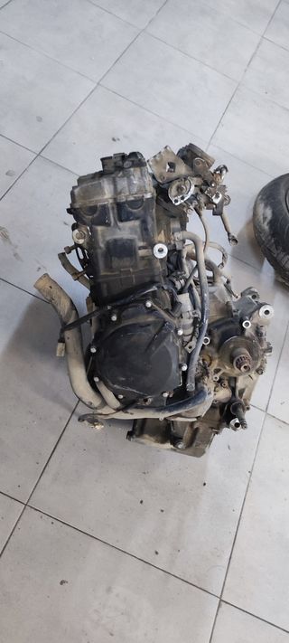 Motor y horquillas Suzuki GSR 600 2008