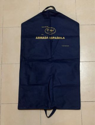 Funda traje Pedro del Hierro + otra regalo