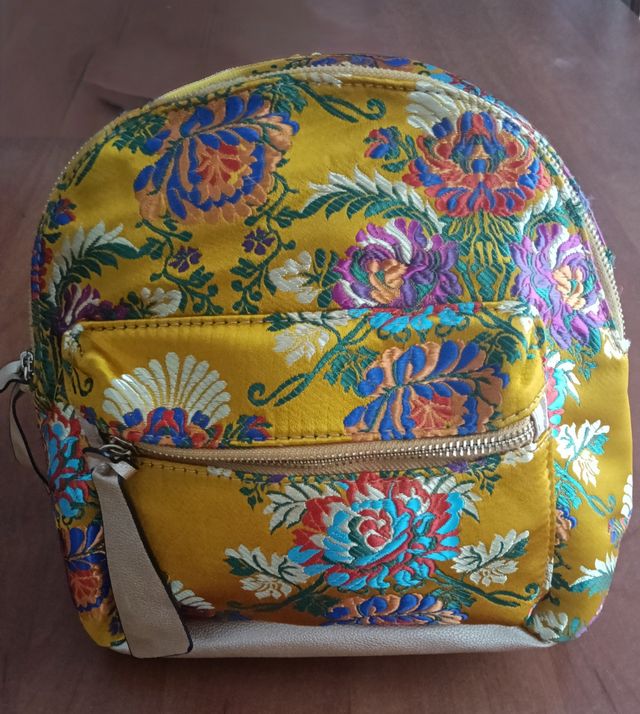 Mochila tela fallera bordada floral