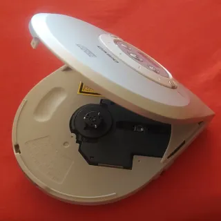 Discman Casio PZ-850 Funcionando