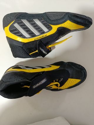 Adidas Response 2 Zapatillas Deportivas
Lucha