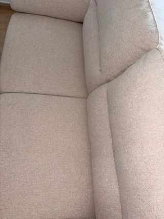Sofá beige 2-3 plazas nuevo sin estrenar