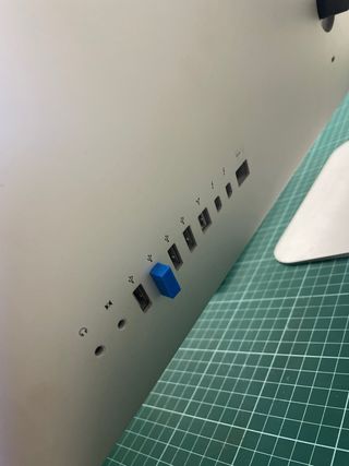 Apple iMac i5 27”+ Teclado + Ratón