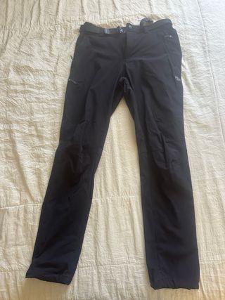 Pantalón de montaña, marca Ternua