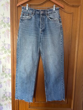 Pantalón vaquero Zara azul