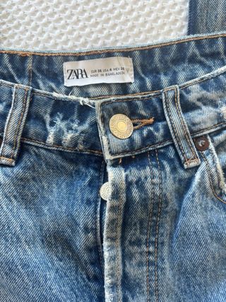 Pantalón vaquero Zara azul