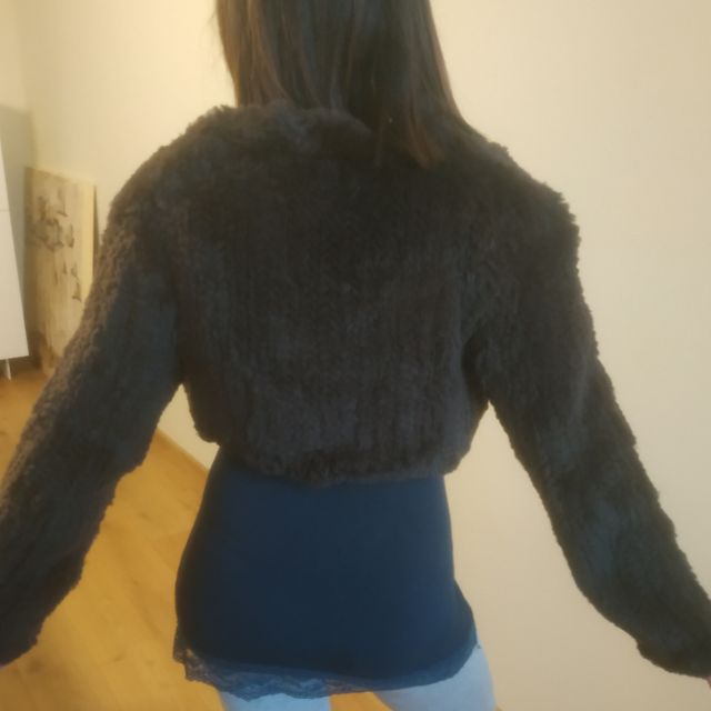 Bolero peloso corto marrone