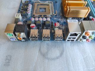 Placa Base Gigabyte GA-EP35-DS3