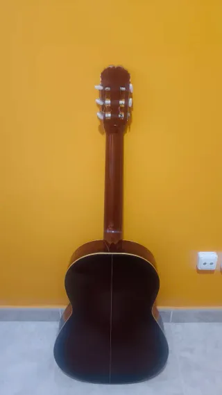 Guitarra Española Clásica modelo Desirée de Admira