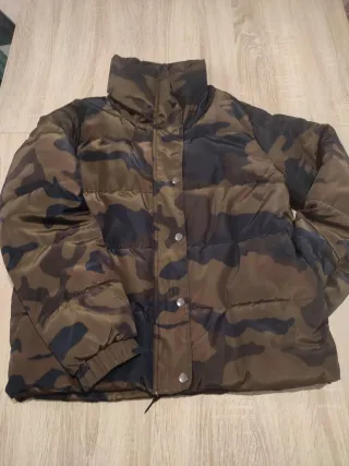 Plumífero camuflaje