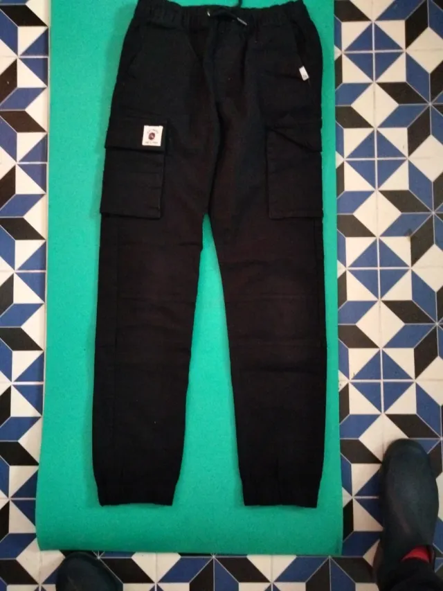 Pantalón negro Quiksilver niño Talla 12