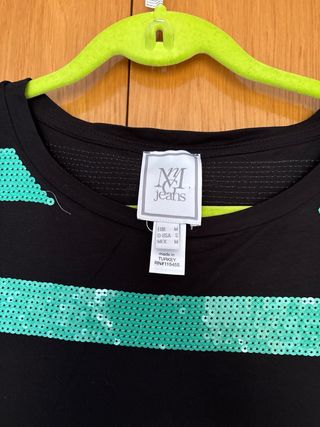 Camiseta de rayas con lentejuelas