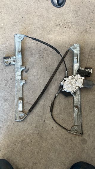Elevalunas Delantero Izquierdo Mitsubishi