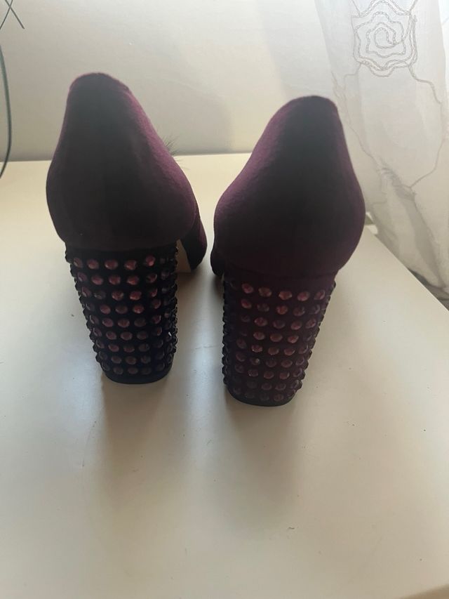 Zapatos de tacón morados talla 39