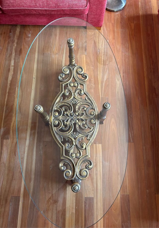 Mesa centro ovalada cristal y madera dorada