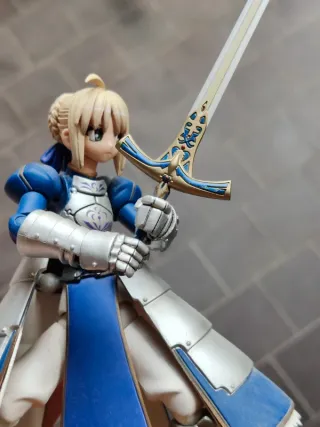 Action Figure Saber Revoltech Fate/stay night