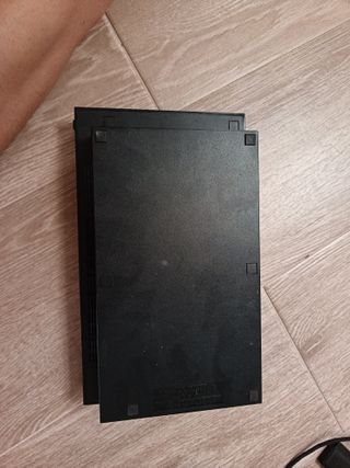 PS2 Fat Negra + Mando y 4 Juegos