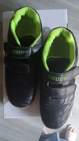 Zapatillas fútbol sala Kappa niño negro/verde