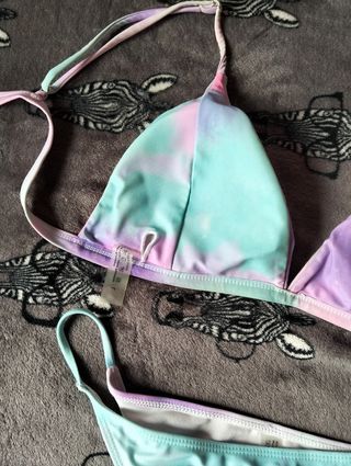 Bikini y Pareo Tie-Dye Talla Única