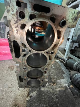 Bloque motor y cigüeñal NFU