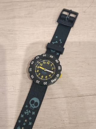 Reloj Flik Flak infantil correa calaveras