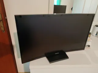 Monitor Samsung C24F396FHU 24