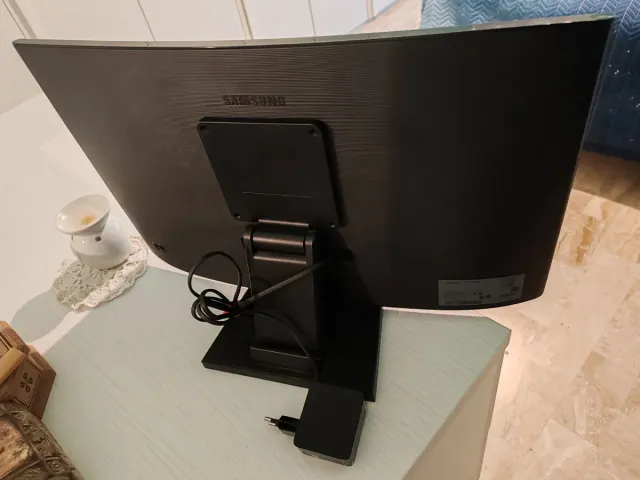 Monitor Samsung C24F396FHU 24