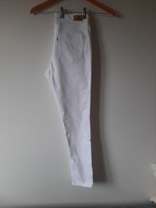 Pantalón vaquero LEVIS mujer blanco