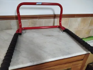Soporte para bicicleta rojo
