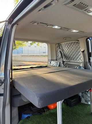 Volkswagen Caravelle 2010 Camper 