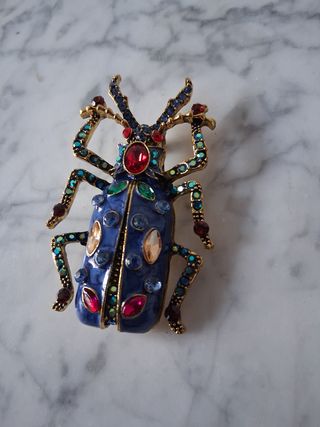 Broche Escarabajo Joya Azul y Dorado