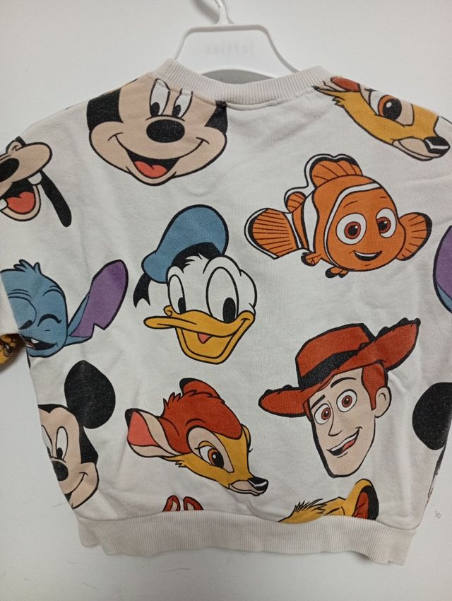 Sudadera Disney 100 Años Talla 5-6 años