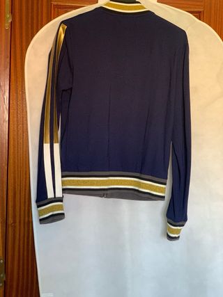 Chaqueta Desigual azul y dorada