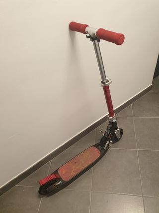 Patinete Oxelo Rojo y Negro