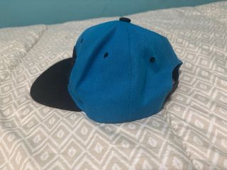 Gorra YOUTH azul y negra