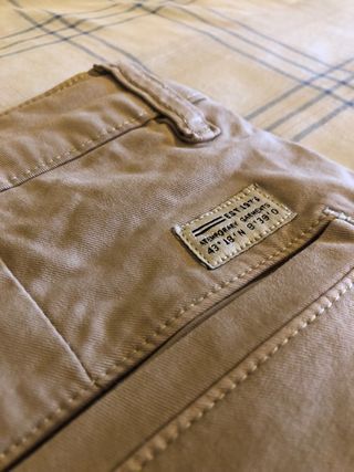 Pantalón chino Zara beige
