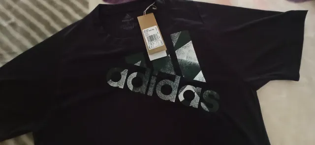 Camiseta Adidas Negra Logo Grande