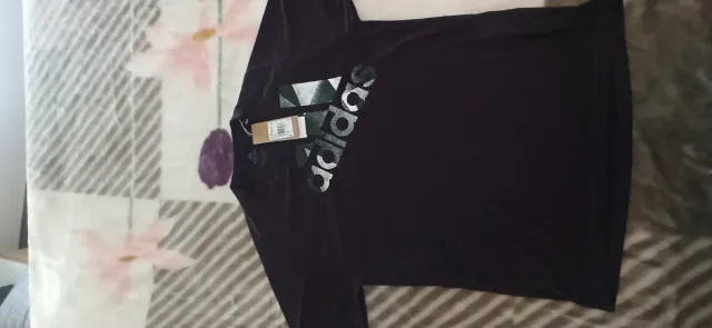 Camiseta Adidas Negra Logo Grande