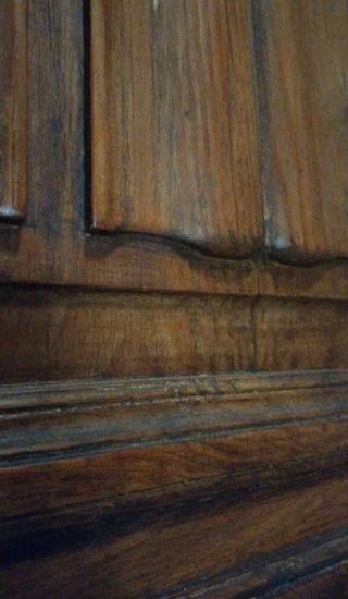 Puerta doble entrada madera antigua
